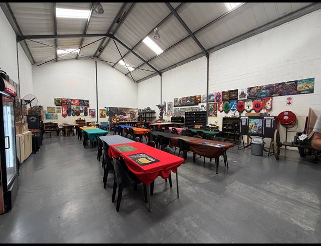 350M² WAREHOUSE TO LET IN STRAND CENTRAL